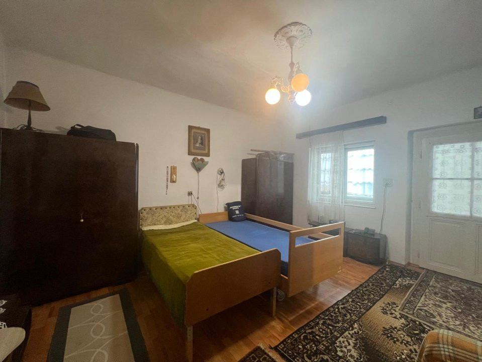 Casa individuala de vanzare cu 2 camere si teren de 366 mp, zona Fabric 1, foxfort.ro