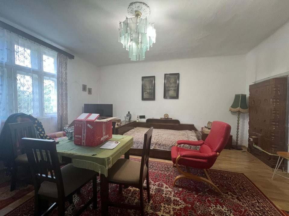 Casa individuala de vanzare cu 2 camere si teren de 366 mp, zona Fabric 6, foxfort.ro