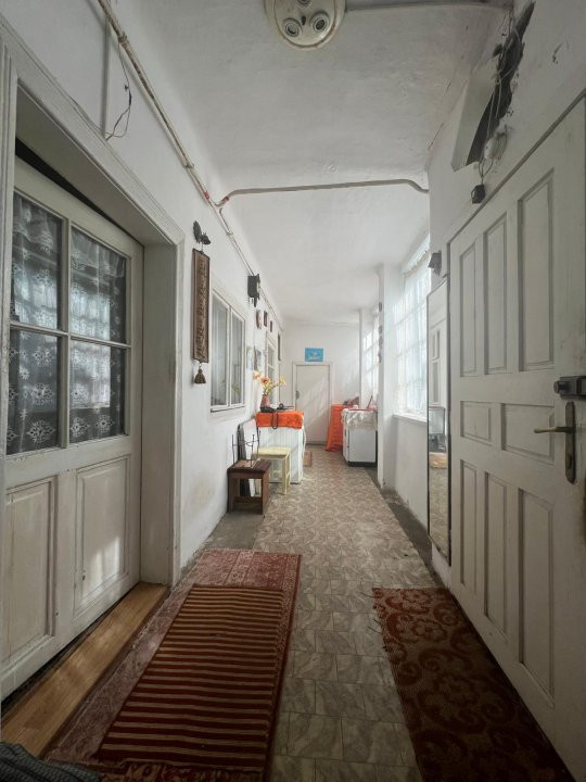 Casa individuala de vanzare cu 2 camere si teren de 366 mp, zona Fabric 9, foxfort.ro