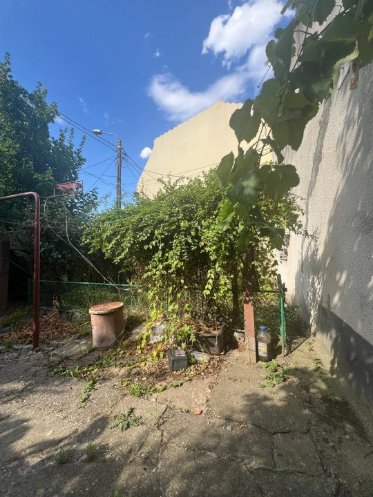 Casa individuala de vanzare cu 2 camere si teren de 366 mp, zona Fabric 14, foxfort.ro