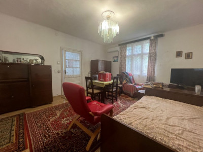 Casa individuala de vanzare cu 2 camere si teren de 366 mp, zona Fabric imagine mica 5, foxfort.ro