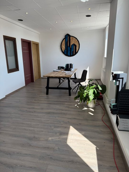 Spatiu de birouri de 100 mp, zona Mehala Comision 0% 3, foxfort.ro