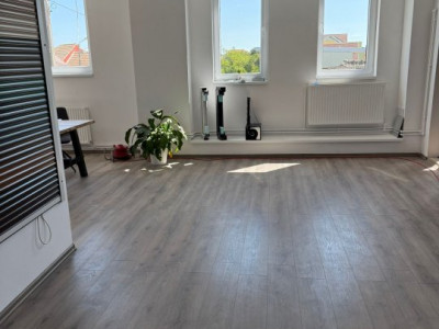 Spatiu de birouri de 100 mp, zona Mehala Comision 0%