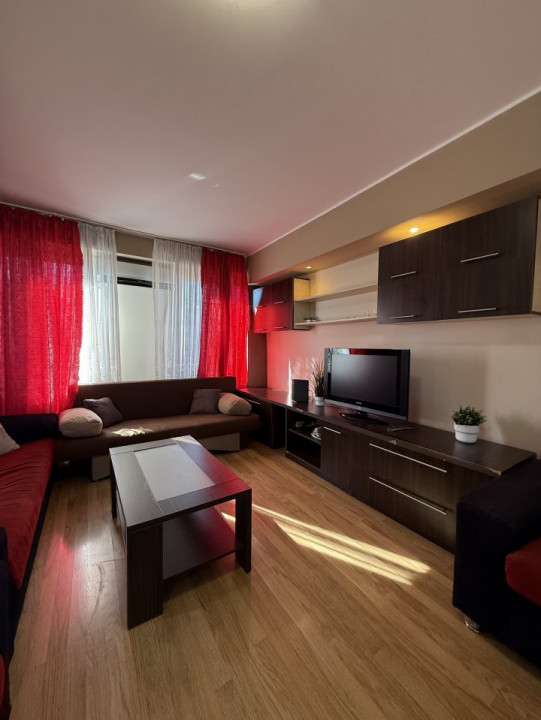 Apartament cu 4 camere de vanzare in Timisoara, zona Circumvalatiunii 1, foxfort.ro
