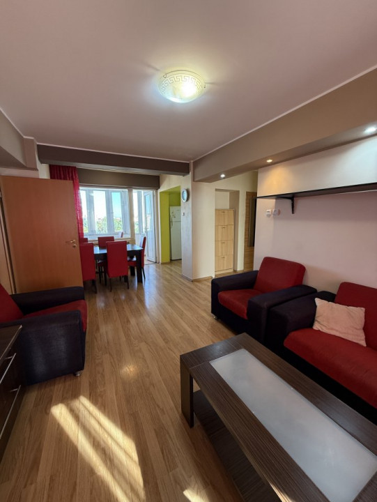 Apartament cu 4 camere de vanzare in Timisoara, zona Circumvalatiunii 4, foxfort.ro