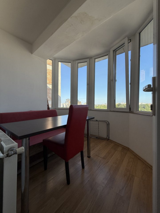 Apartament cu 4 camere de vanzare in Timisoara, zona Circumvalatiunii 15, foxfort.ro