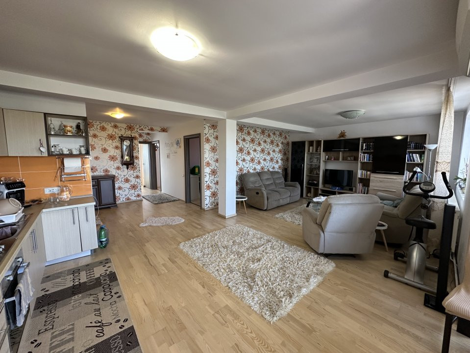 COMISION 0% Cladire de birouri multifunctionala - zona Girocului 14, foxfort.ro