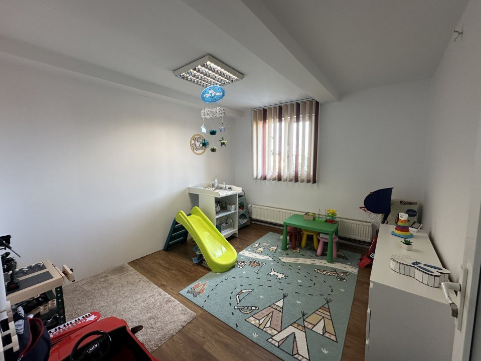 COMISION 0% Cladire de birouri multifunctionala - zona Girocului 30, foxfort.ro