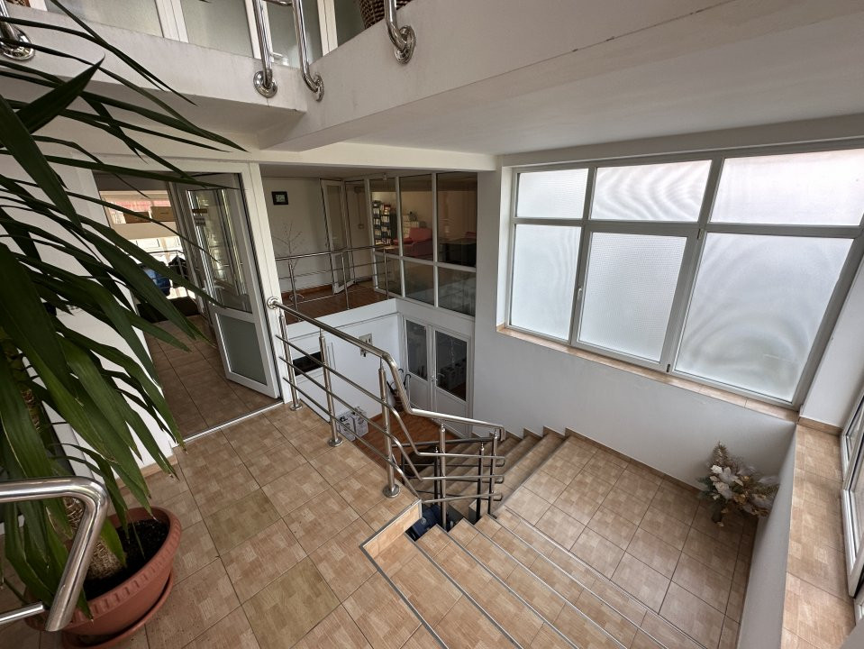 COMISION 0% Cladire de birouri multifunctionala - zona Girocului 40, foxfort.ro