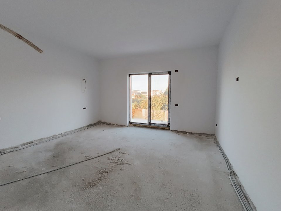 Duplex 4 camere 140 mp utili, toate utilitatile, la asfalt in Giroc - V7800 9, foxfort.ro