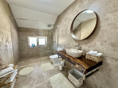 Casa individuala premium cu 5 camere si 190 mp utili – Mosnita zona centrala imagine mica 27, foxfort.ro