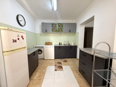Apartament cu 3 camere de inchiriat, 78 mp, in zona Centrala imagine mica 9, foxfort.ro