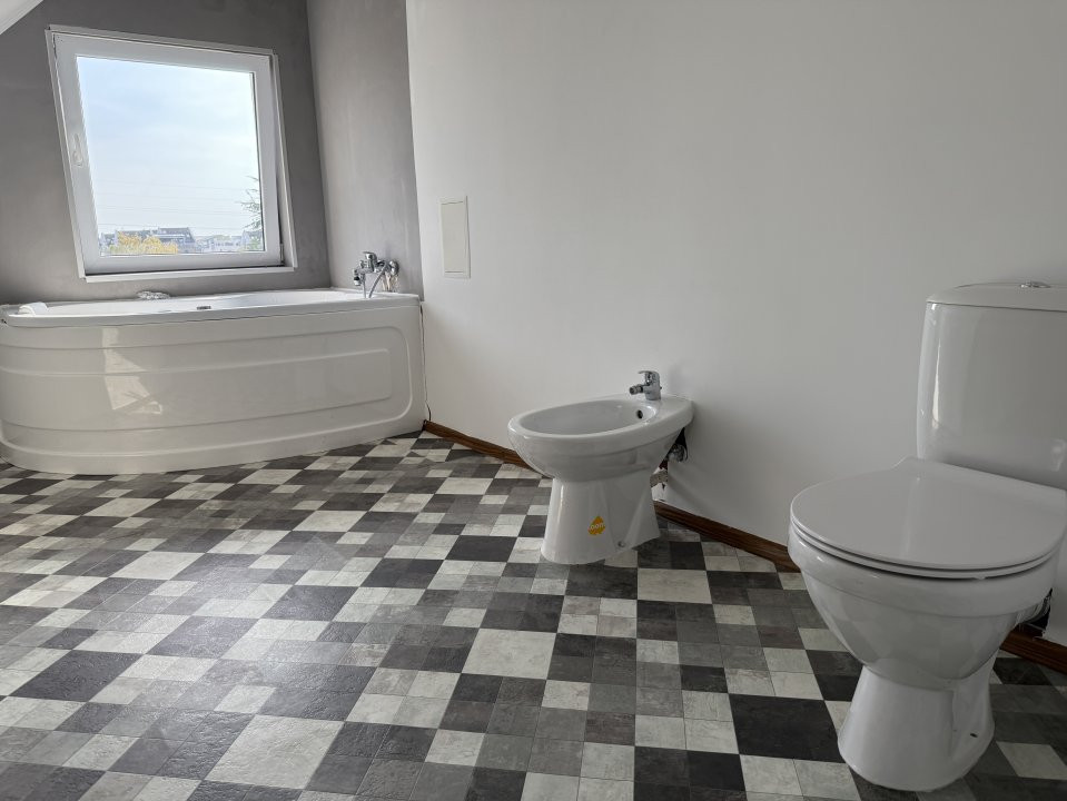 COMISION 0% Apartament cu 3 camere de vanzare in Dumbravita, zona Sud 16, foxfort.ro