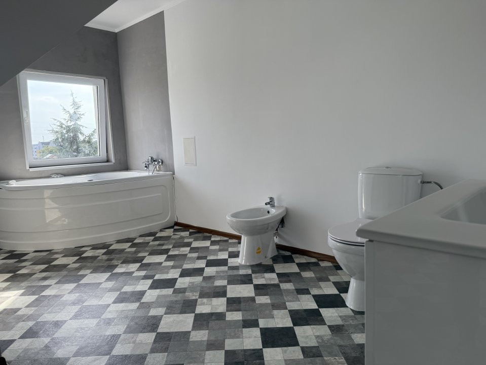 COMISION 0% Apartament cu 3 camere de vanzare in Dumbravita, zona Sud 18, foxfort.ro