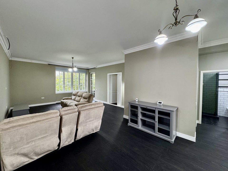 Apartament deosebit, 3 camere, zona Central – Bld. C.D. Loga 2, foxfort.ro