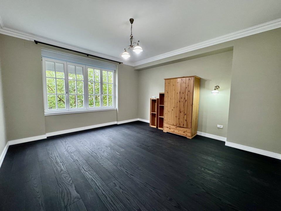 Apartament deosebit, 3 camere, zona Central – Bld. C.D. Loga 23, foxfort.ro