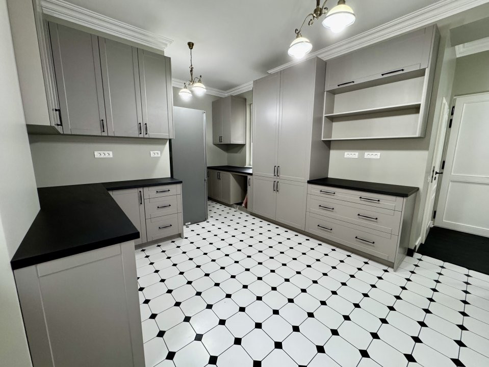 Apartament deosebit, 3 camere, zona Central – Bld. C.D. Loga 26, foxfort.ro