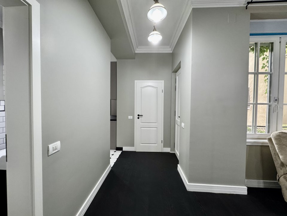 Apartament deosebit, 3 camere, zona Central – Bld. C.D. Loga 28, foxfort.ro