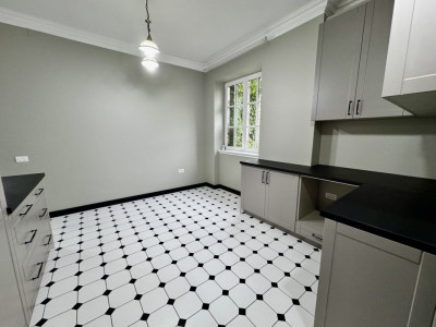 Apartament deosebit, 3 camere, zona Central – Bld. C.D. Loga imagine mica 25, foxfort.ro