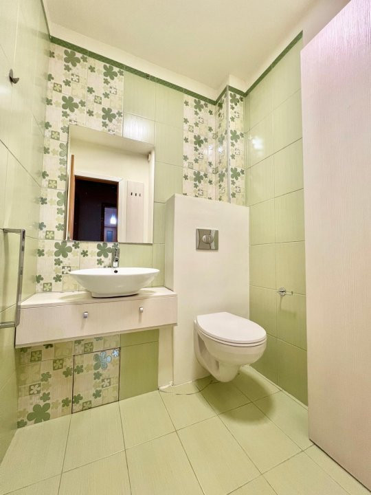 Apartament cu 3 camere, etaj 2 de vanzare, zona Complex Studentesc 21, foxfort.ro