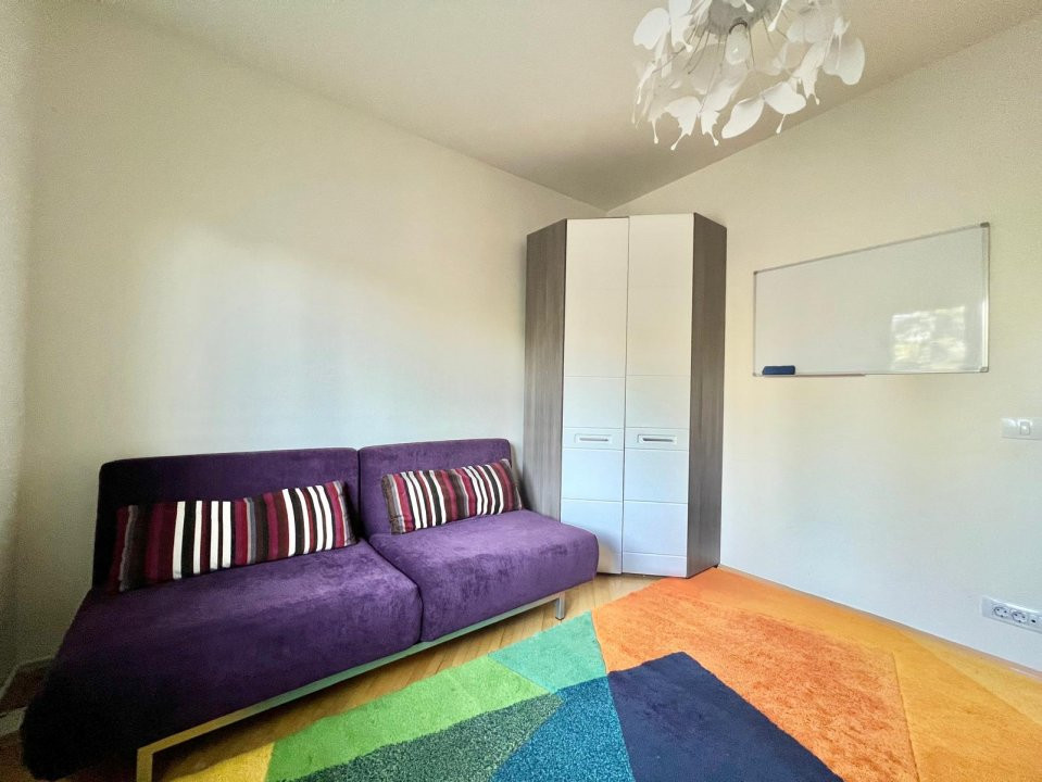 Apartament cu 3 camere, etaj 2 de vanzare, zona Complex Studentesc 8, foxfort.ro