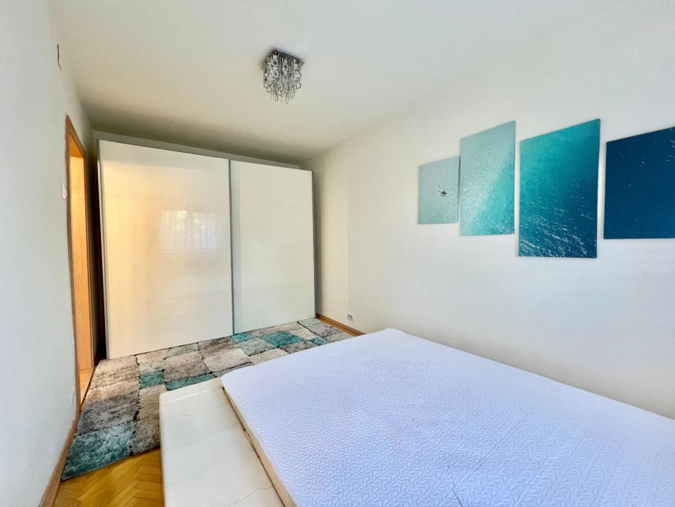 Apartament cu 3 camere, etaj 2 de vanzare, zona Complex Studentesc 16, foxfort.ro