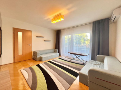 Apartament cu 3 camere, etaj 2 de vanzare, zona Complex Studentesc imagine mica 8, foxfort.ro