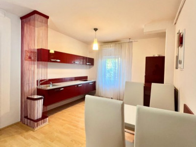 Apartament cu 3 camere, etaj 2 de vanzare, zona Complex Studentesc imagine mica 17, foxfort.ro