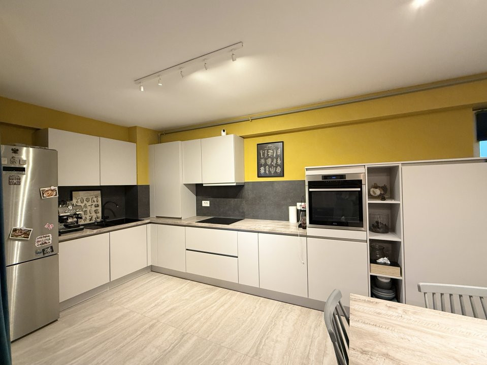 Apartament cu 3 camere de vanzare in Timisoara, zona Aradului 4, foxfort.ro