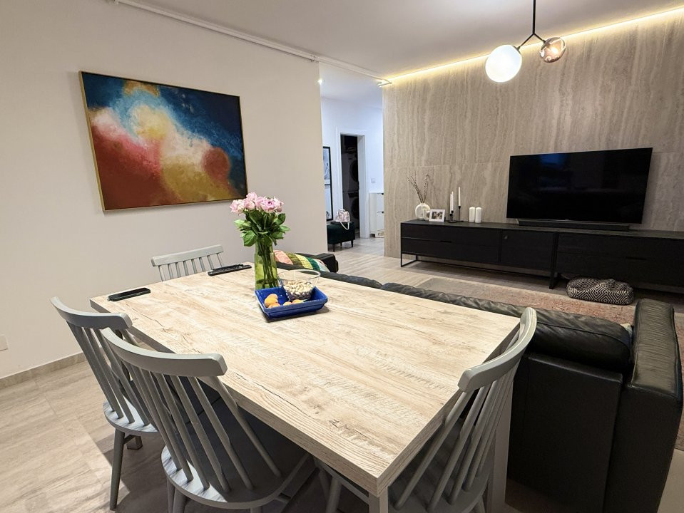 Apartament cu 3 camere de vanzare in Timisoara, zona Aradului 6, foxfort.ro