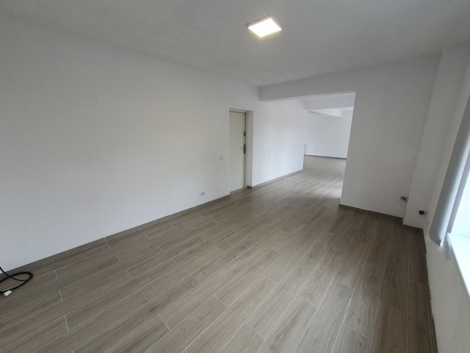 COMISION 0% Spatiu de birou 135 mp utili cu 5 incaperi - zona Steaua 3, foxfort.ro