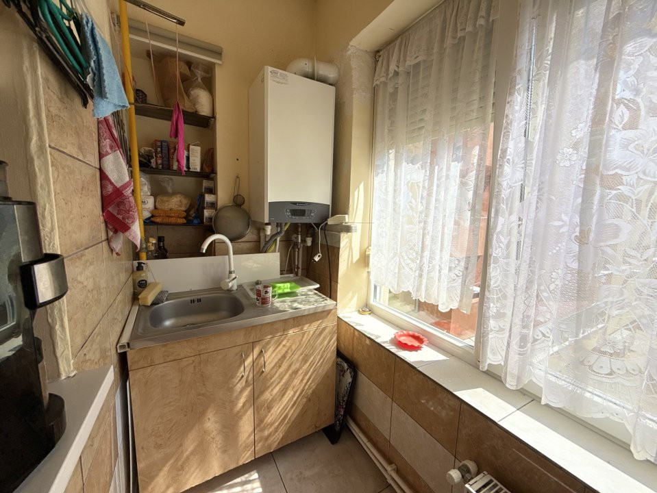 Apartament cu 2 camere de vanzare in Timisoara, zona Aradului 12, foxfort.ro