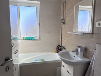 COMISION 0% Apartament cu 3 camere, etaj 1, 2 locuri de parcare, zona Buziasului imagine mica 24, foxfort.ro