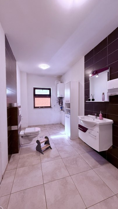 Casa individuala de inchiriat pretabila spatiu de birou - zona Cetatii 11, foxfort.ro