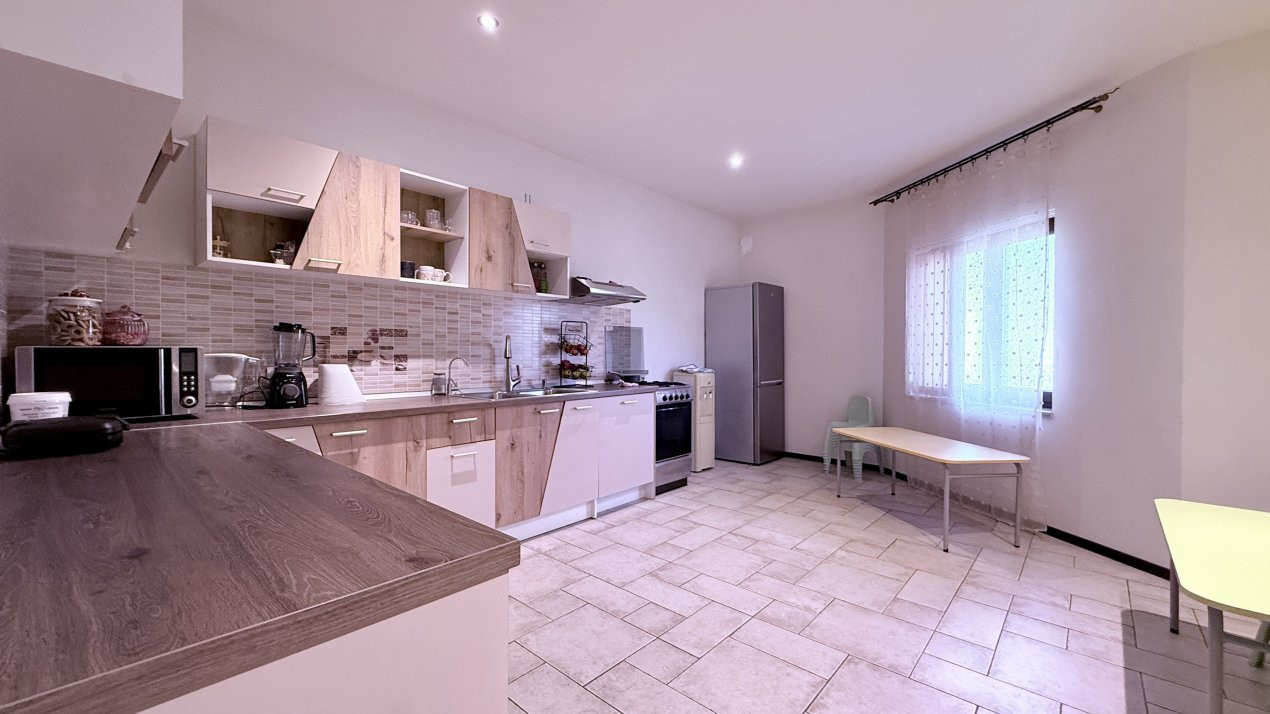 Casa individuala de inchiriat pretabila spatiu de birou - zona Cetatii 8, foxfort.ro