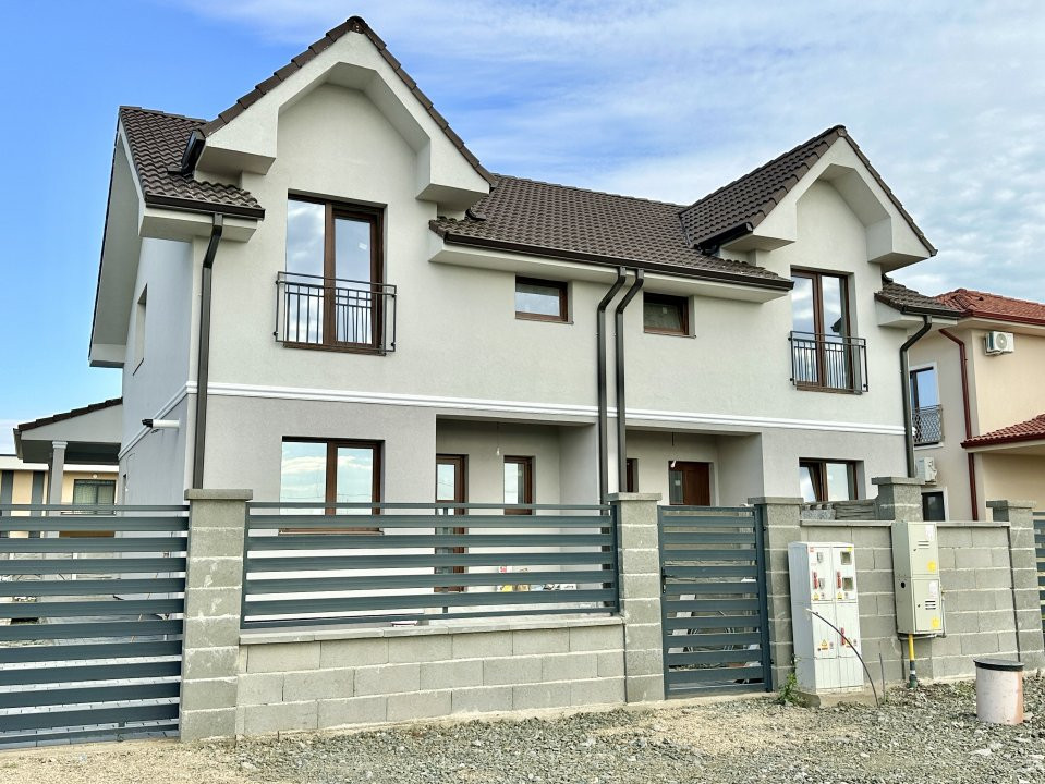 Duplex 4 camere, toate utilitatile, drum pavat 1, foxfort.ro