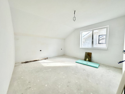 Duplex 4 camere, toate utilitatile, drum pavat imagine mica 15, foxfort.ro