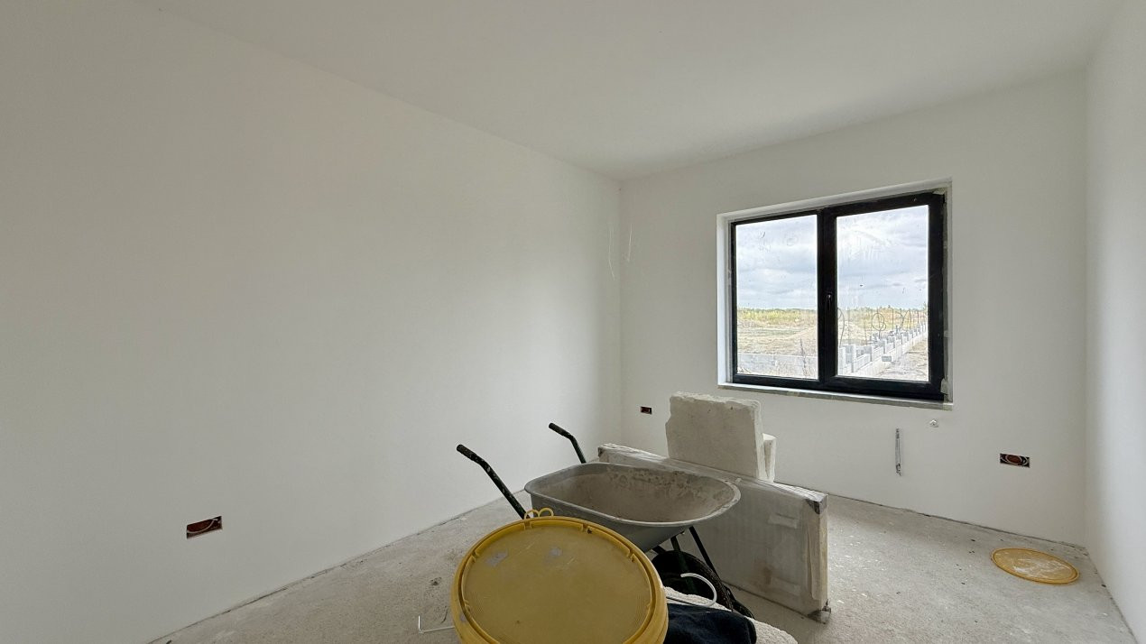 Duplex întreg, cu 6 camere, parter - 144 mp, zona Sacalaz 16, foxfort.ro