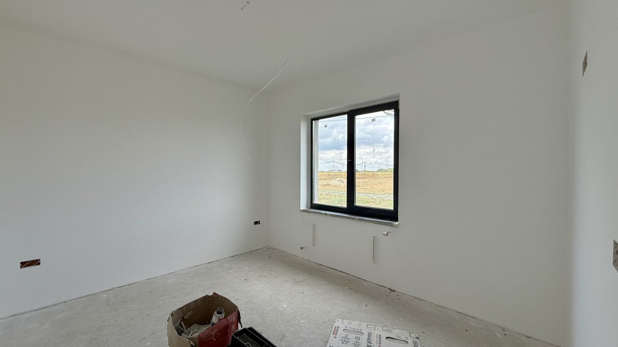 Duplex întreg, cu 6 camere, parter - 144 mp, zona Sacalaz 18, foxfort.ro