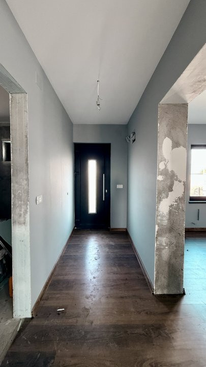 Duplex întreg, cu 6 camere, parter - 144 mp, zona Sacalaz 11, foxfort.ro