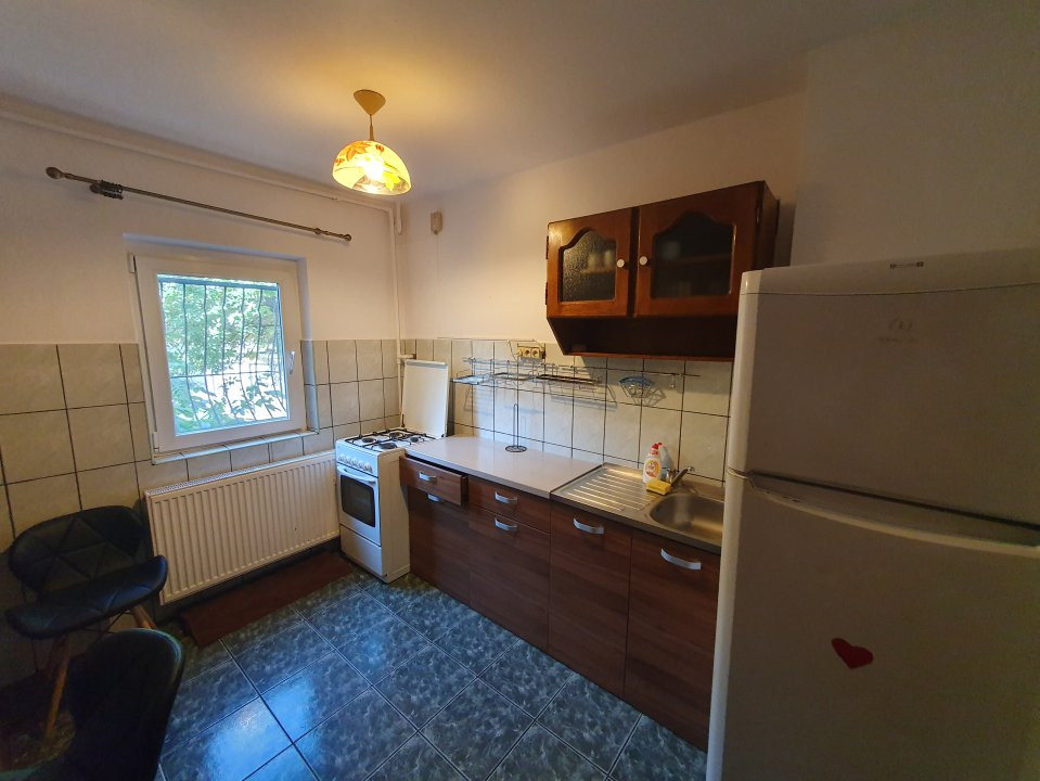 COMISION 0% Apartament de inchiriat cu 4 camere, parter - zona Olimpia Stadion 2, foxfort.ro