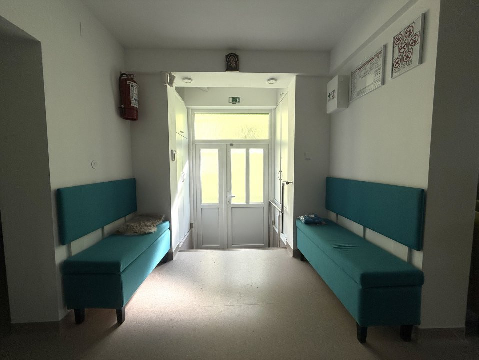 COMISION 0% 2 Cladiri medicale, una amenajata deja, teren 440 mp, Mosnita Noua 4, foxfort.ro