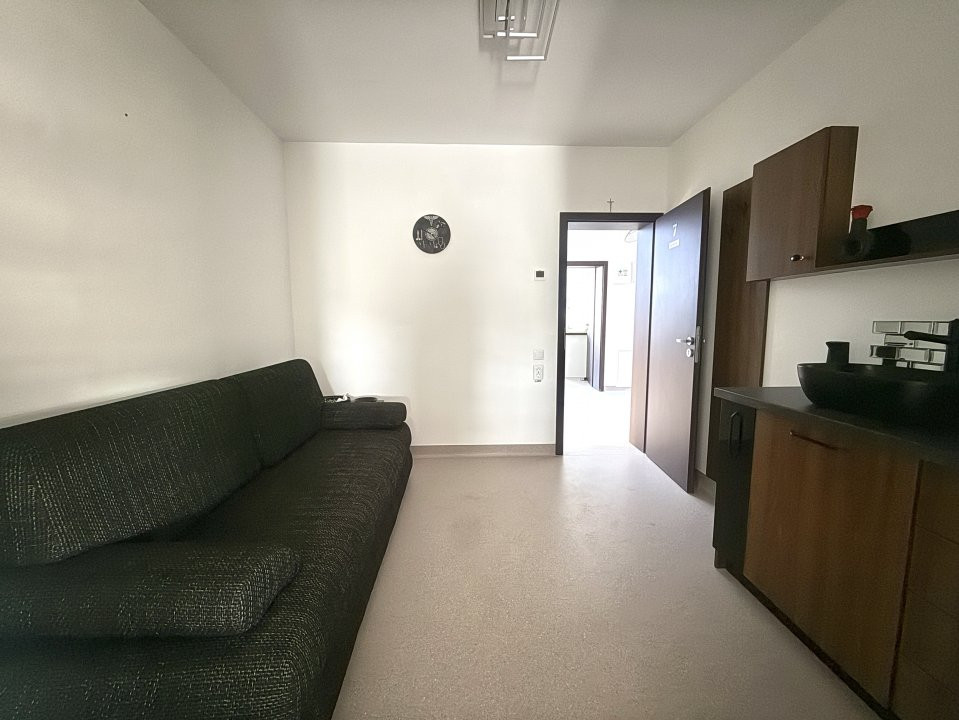 COMISION 0% 2 Cladiri medicale, una amenajata deja, teren 440 mp, Mosnita Noua 15, foxfort.ro