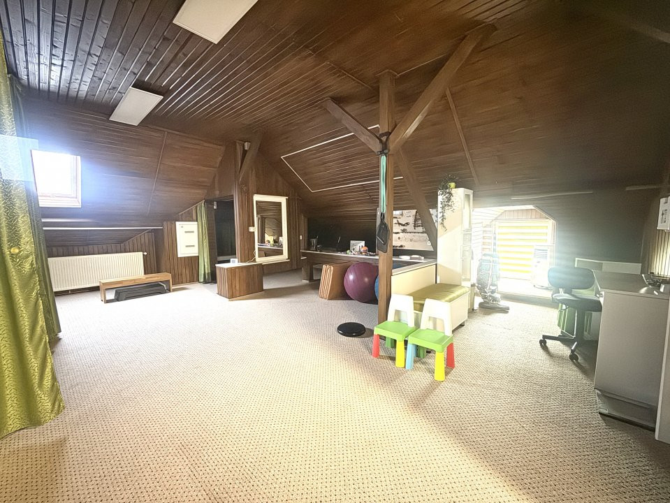 COMISION 0% 2 Cladiri medicale, una amenajata deja, teren 440 mp, Mosnita Noua 16, foxfort.ro