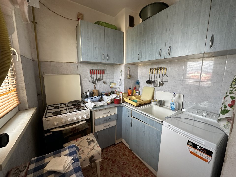 COMISION 0% Apartament cu 3 camere, etaj 3 - zona Sagului 3, foxfort.ro