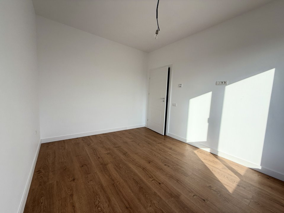 Duplex cu 5 camere de vanzare in localitatea Dumbravita 27, foxfort.ro