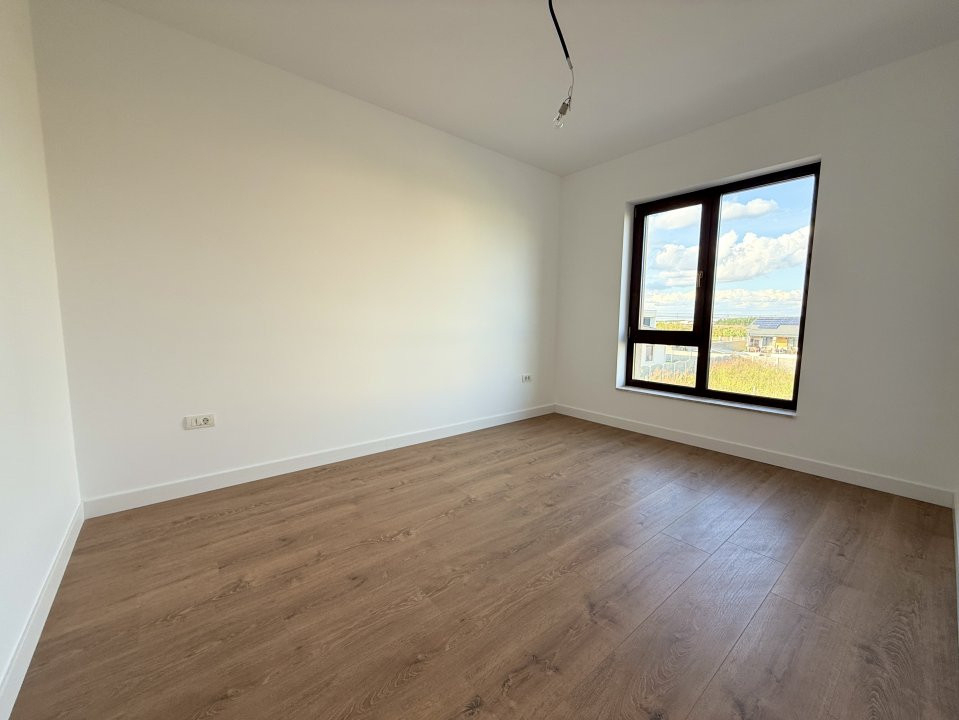 Duplex cu 5 camere de vanzare in localitatea Dumbravita 11, foxfort.ro