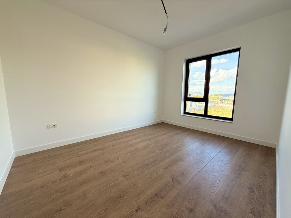 Duplex cu 5 camere de vanzare in localitatea Dumbravita 22, foxfort.ro