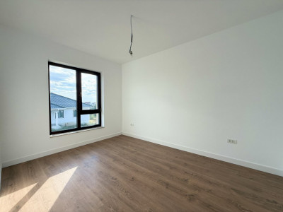 Duplex cu 5 camere de vanzare in localitatea Dumbravita imagine mica 6, foxfort.ro