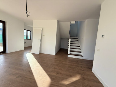 Duplex cu 5 camere de vanzare in localitatea Dumbravita imagine mica 15, foxfort.ro